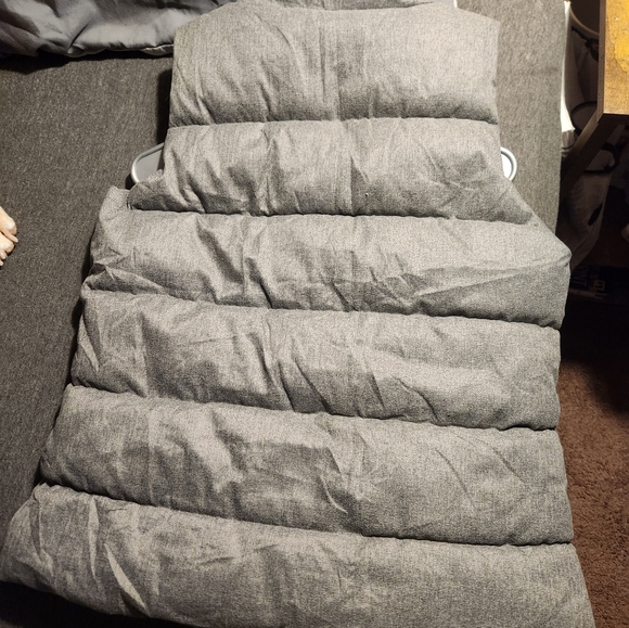 Old Navy Puffer Vest - Picture 2 of 2